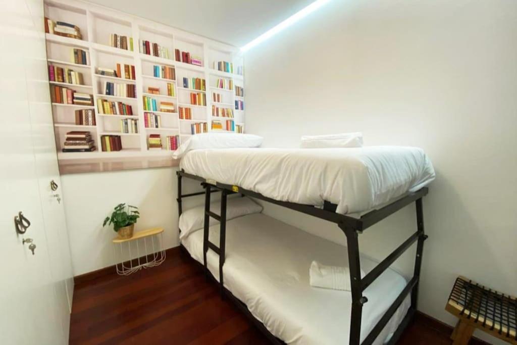Appartamento Apartamento 2H 2B En El Centro Con Garaje La Coruña Esterno foto