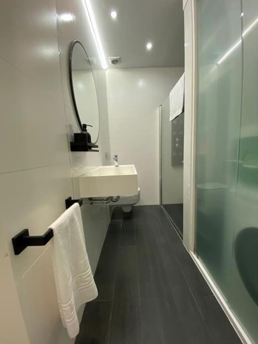 Appartamento Apartamento 2H 2B En El Centro Con Garaje La Coruña Esterno foto