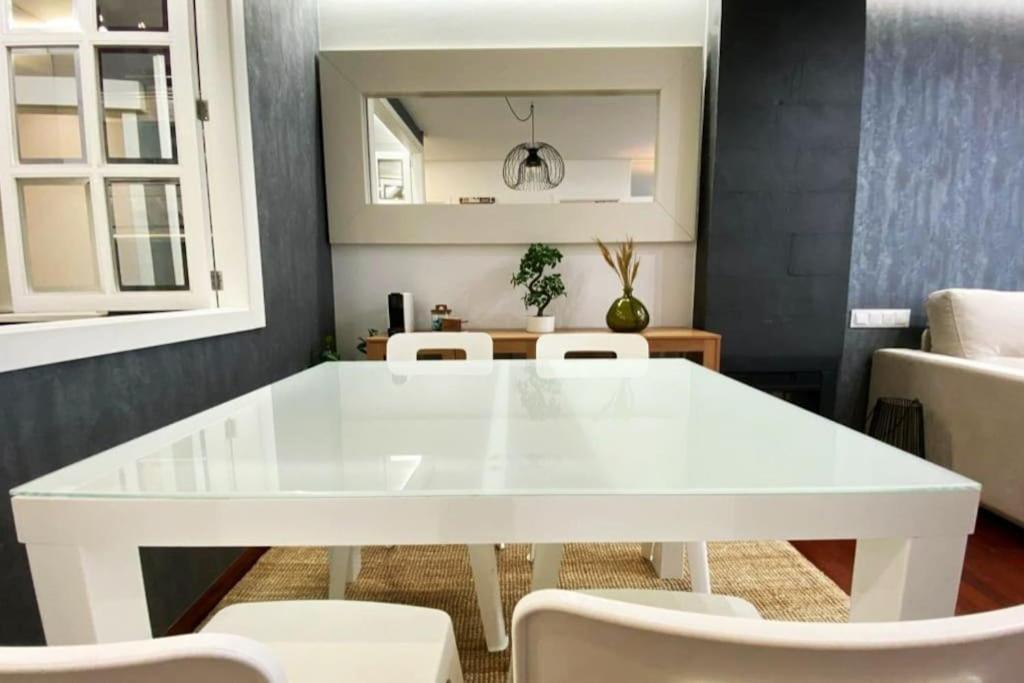 Appartamento Apartamento 2H 2B En El Centro Con Garaje La Coruña Esterno foto